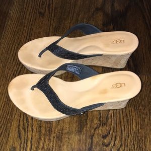 Ugg Natassia metallic wedge sandals 8.5